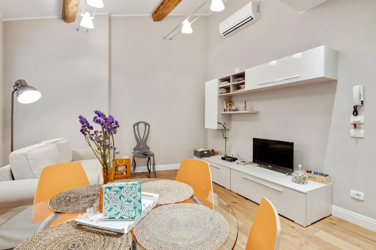 Palazzo Pitti & Ponte Vecchio Cozy Flat Apartment Florence Italy